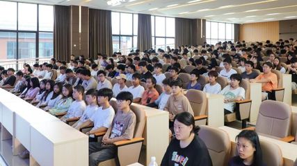 重庆智能工程职业学院“网易低代码人才认证计划”正式启动